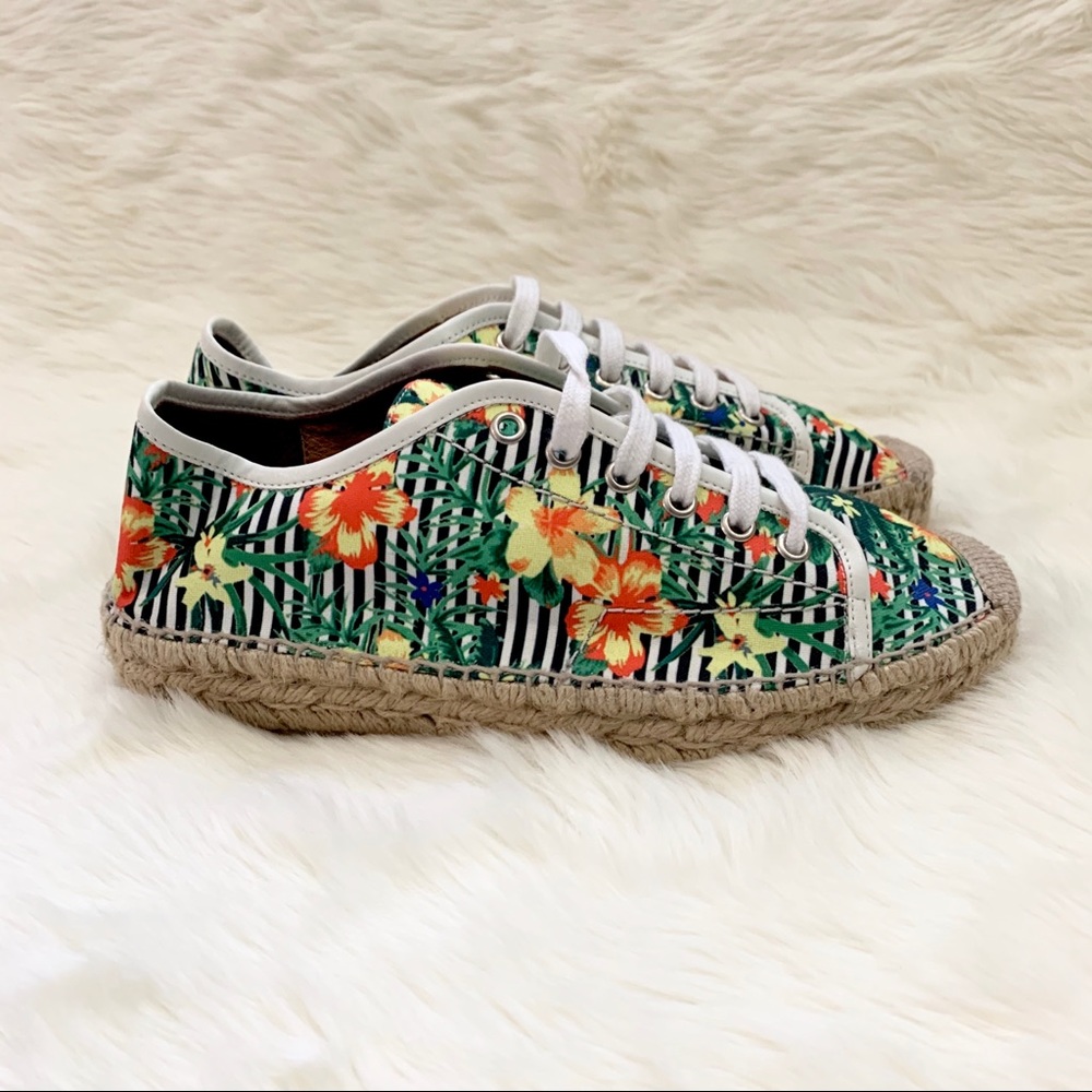 ASOS Tropical Espadrilles - Picture 4 of 9